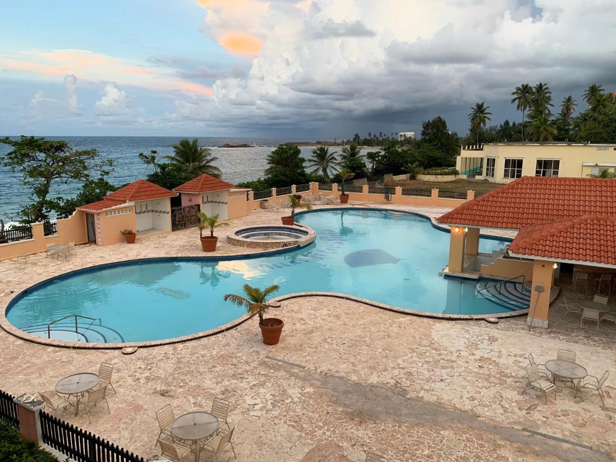 Villas De Costa Dorada Isabela Exterior photo